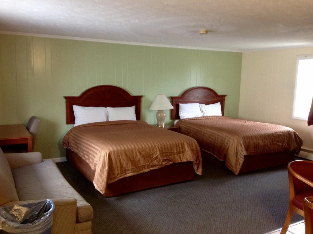 Relax Inn Webster Bagian luar foto