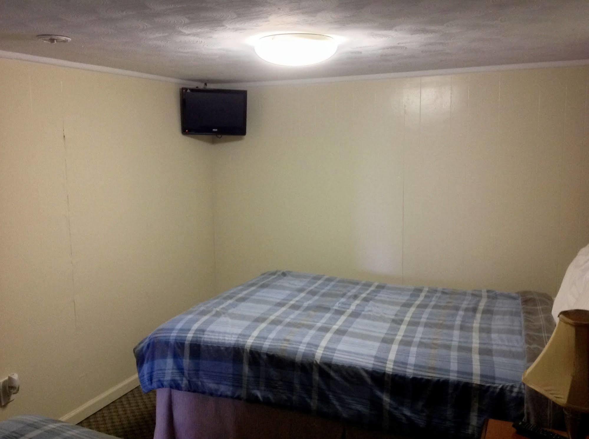 Relax Inn Webster Bagian luar foto